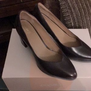 Clarks pumps, dark cherry,9M, feel like sneakers